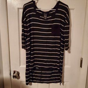 Torrid **Flaw* Women's Plus Size 1X (14/16) Black & White Striped Top 3/4 Sleeve